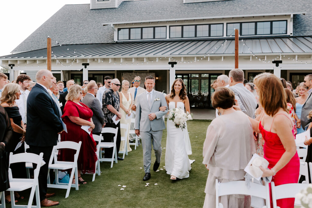 The Carriage House Wedding Oconomowoc Wisconsin