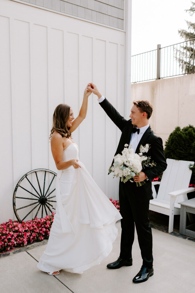 The Carriage House Wedding Oconomowoc Wisconsin