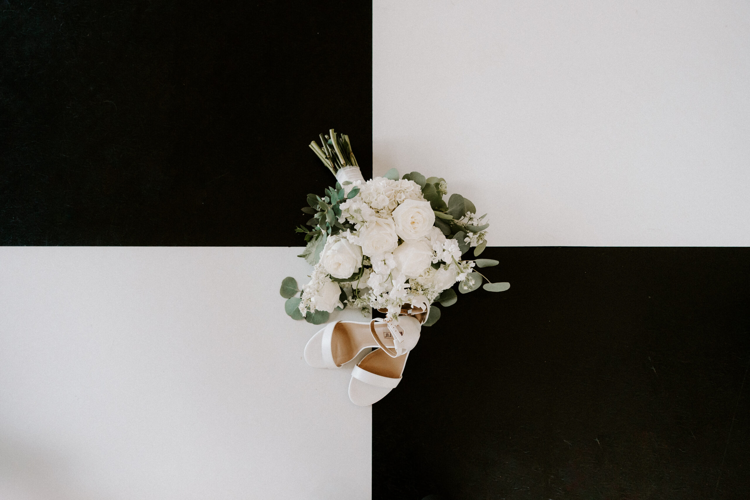 The Carriage House Wedding Oconomowoc Wisconsin